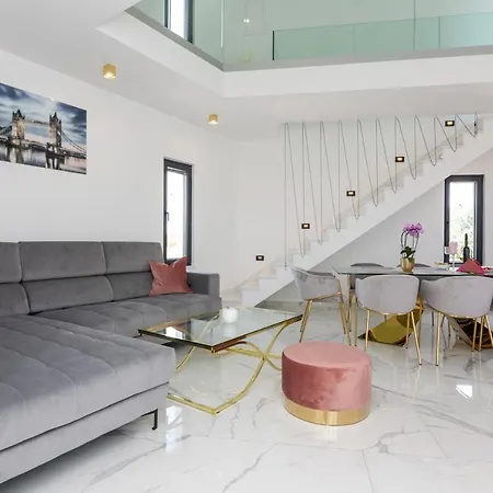 House With A Parking Space Privlaka, Zadar - 21430 * פריבלאקה