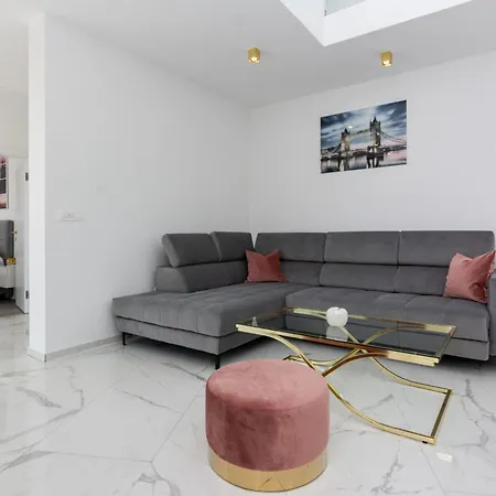 House With A Parking Space Privlaka, Zadar - 21430 * פריבלאקה